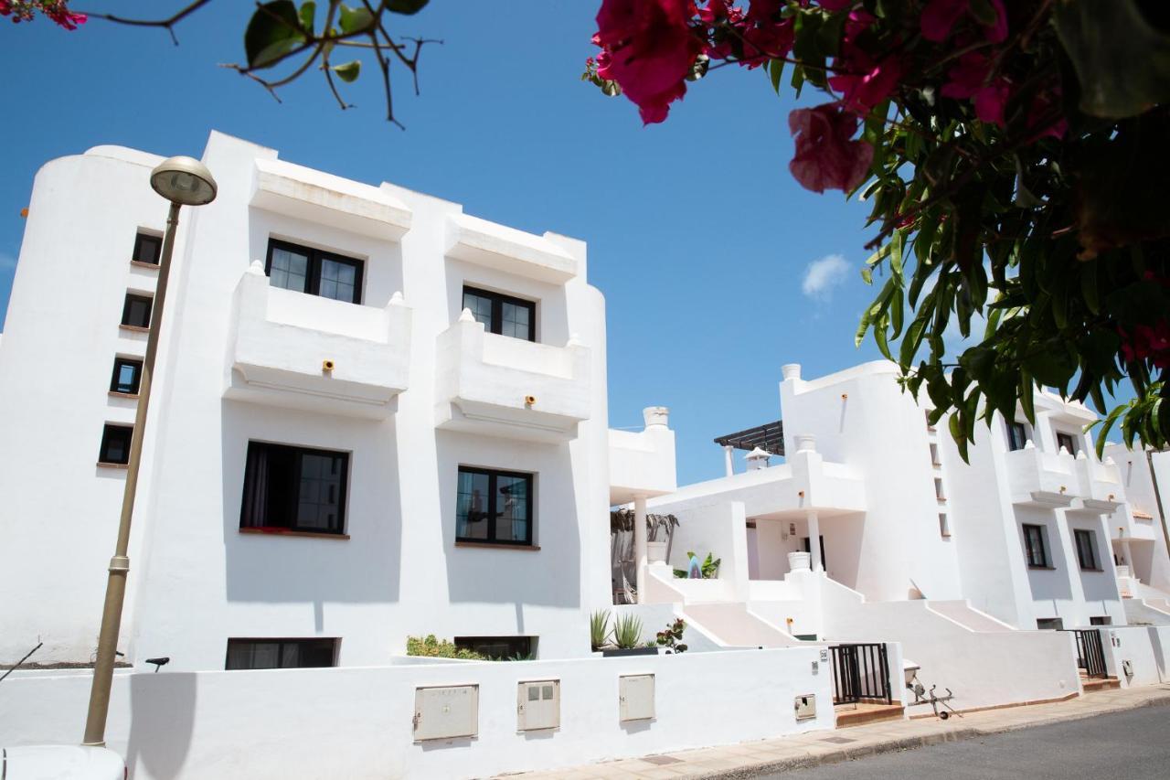 Surf Dream Surfhouse Hostel Коралео Екстериор снимка